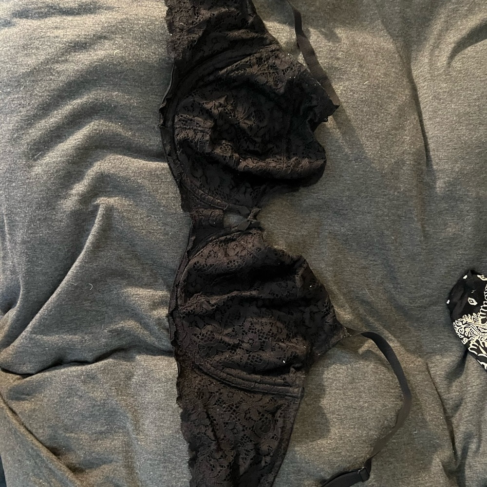 Victoria secret 36ddd  black bra